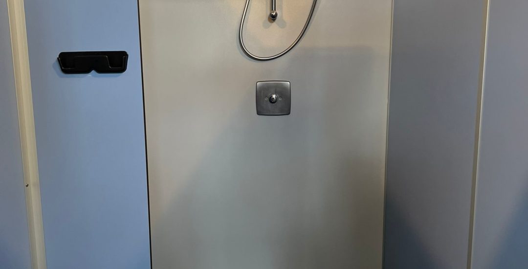 AFC352F5-3CAB-454F-A78F-242BC6228491